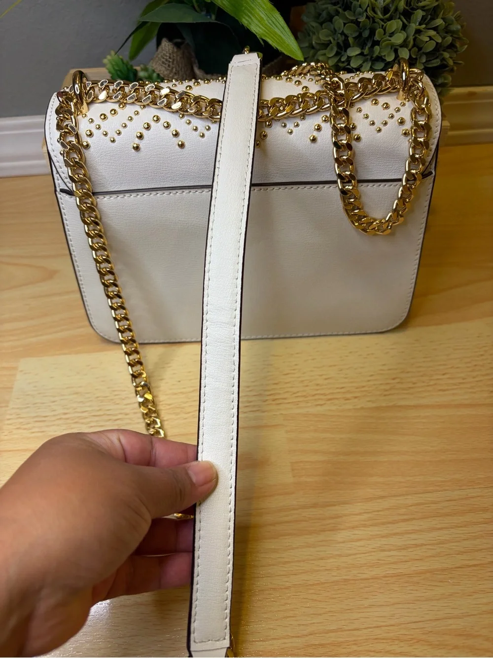 Michael Kors White Istanbul Mott Large Chain Crossbody